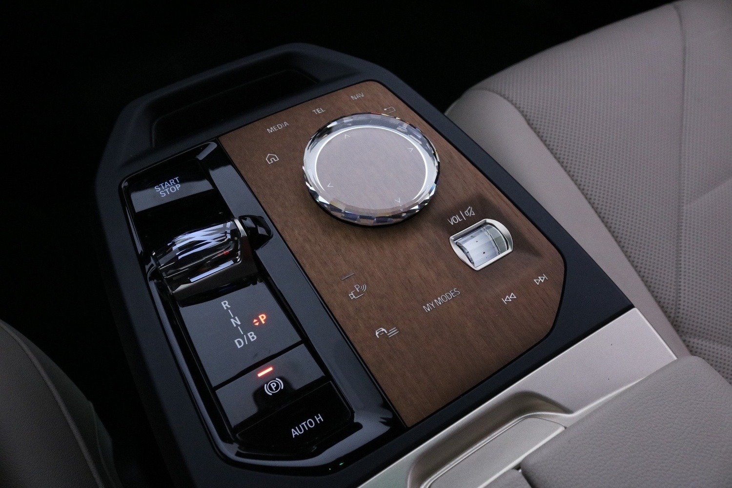 BMW iX vaihtoauto