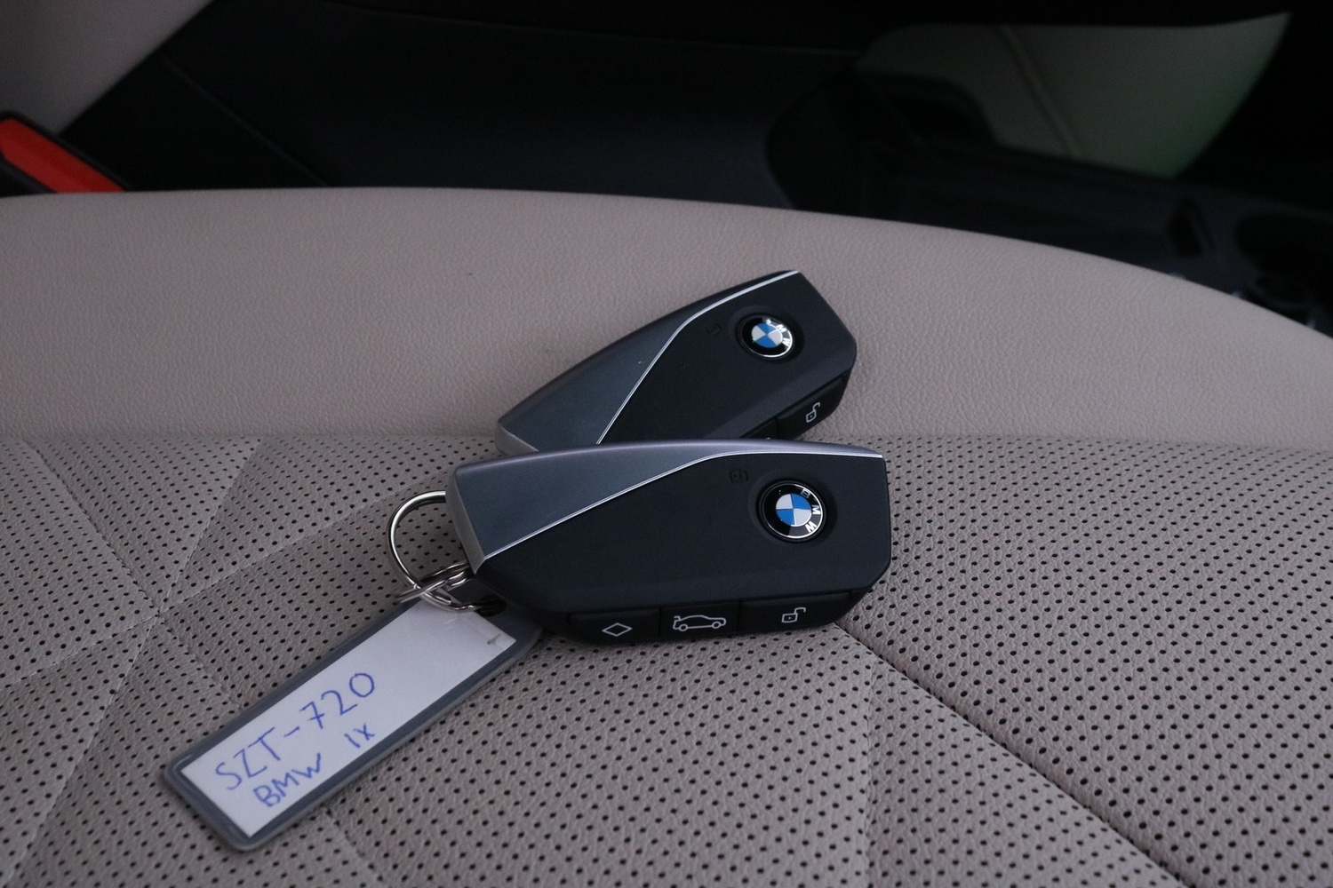 BMW iX vaihtoauto