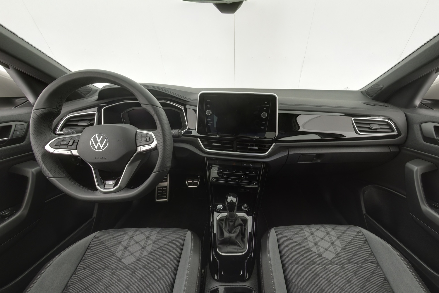 Volkswagen T-Roc vaihtoauto