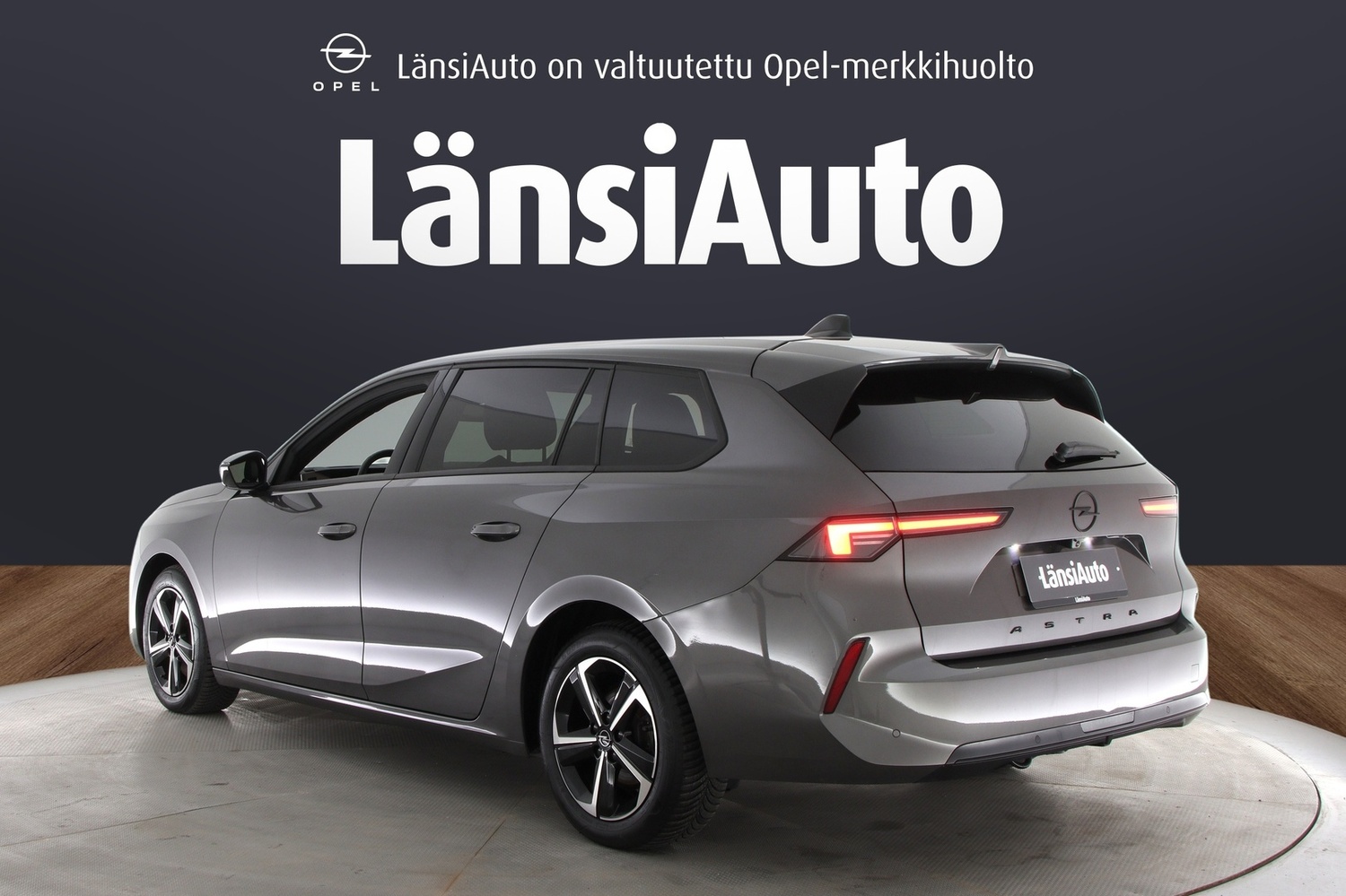 Opel Astra vaihtoauto