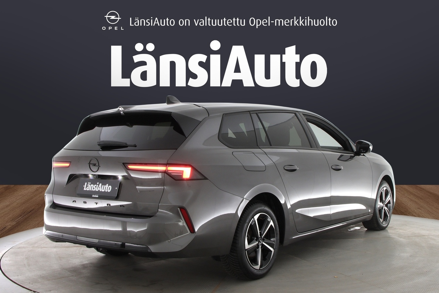 Opel Astra vaihtoauto