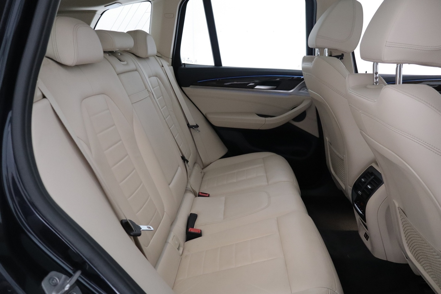 BMW iX3 vaihtoauto