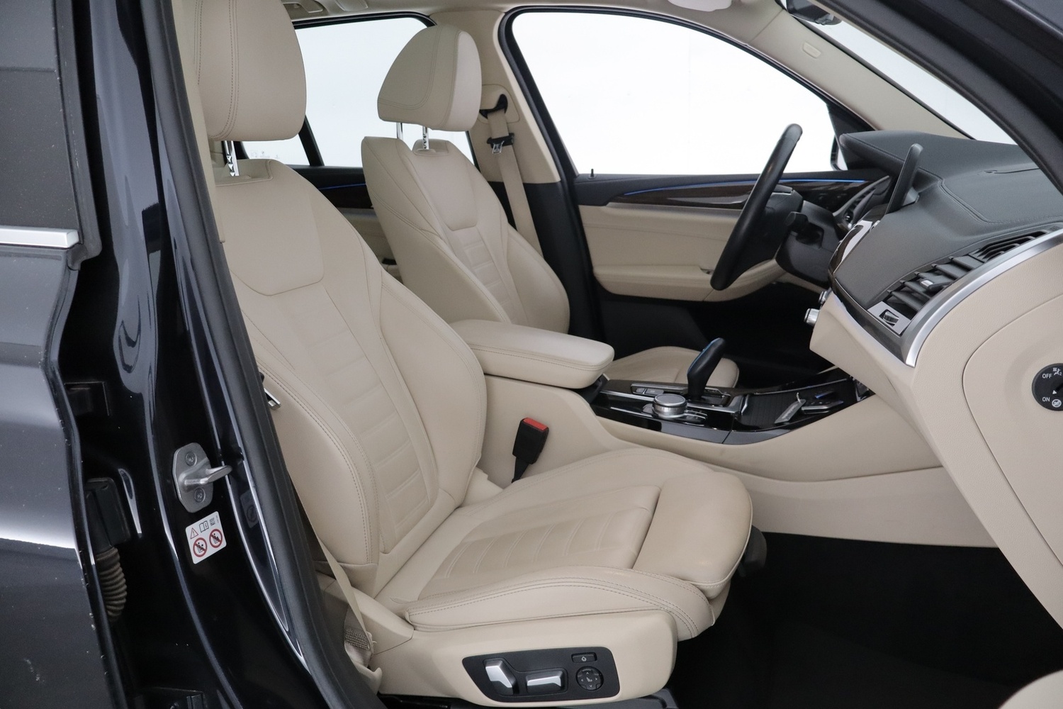BMW iX3 vaihtoauto