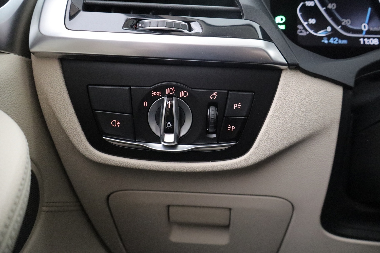 BMW iX3 vaihtoauto