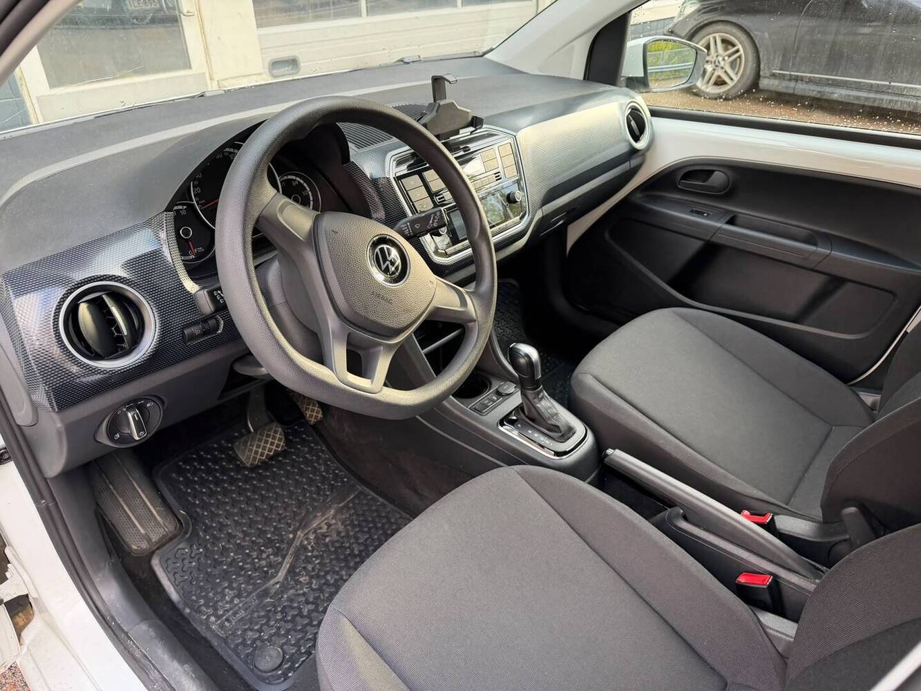 Volkswagen up! vaihtoauto