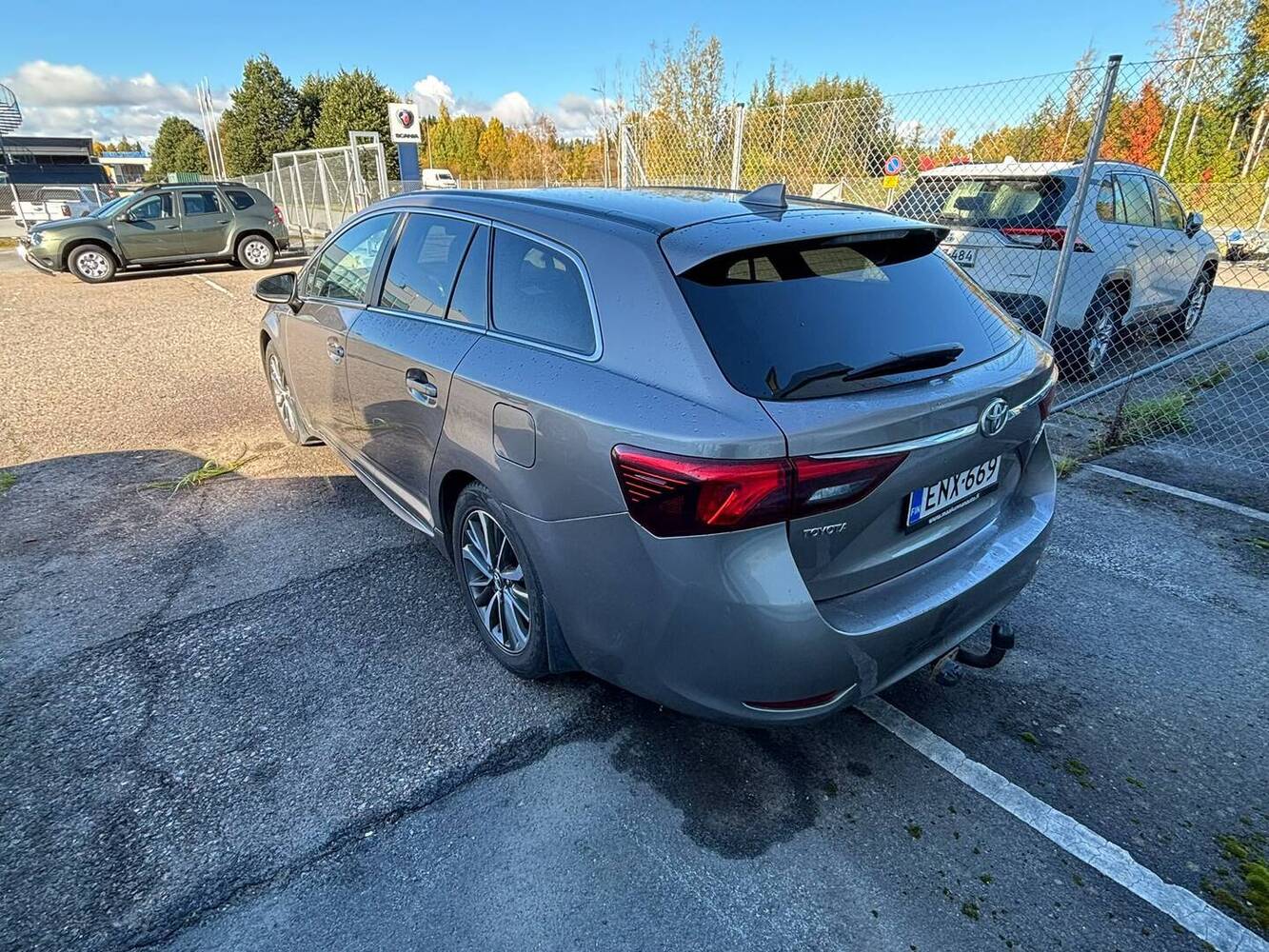 Toyota Avensis vaihtoauto