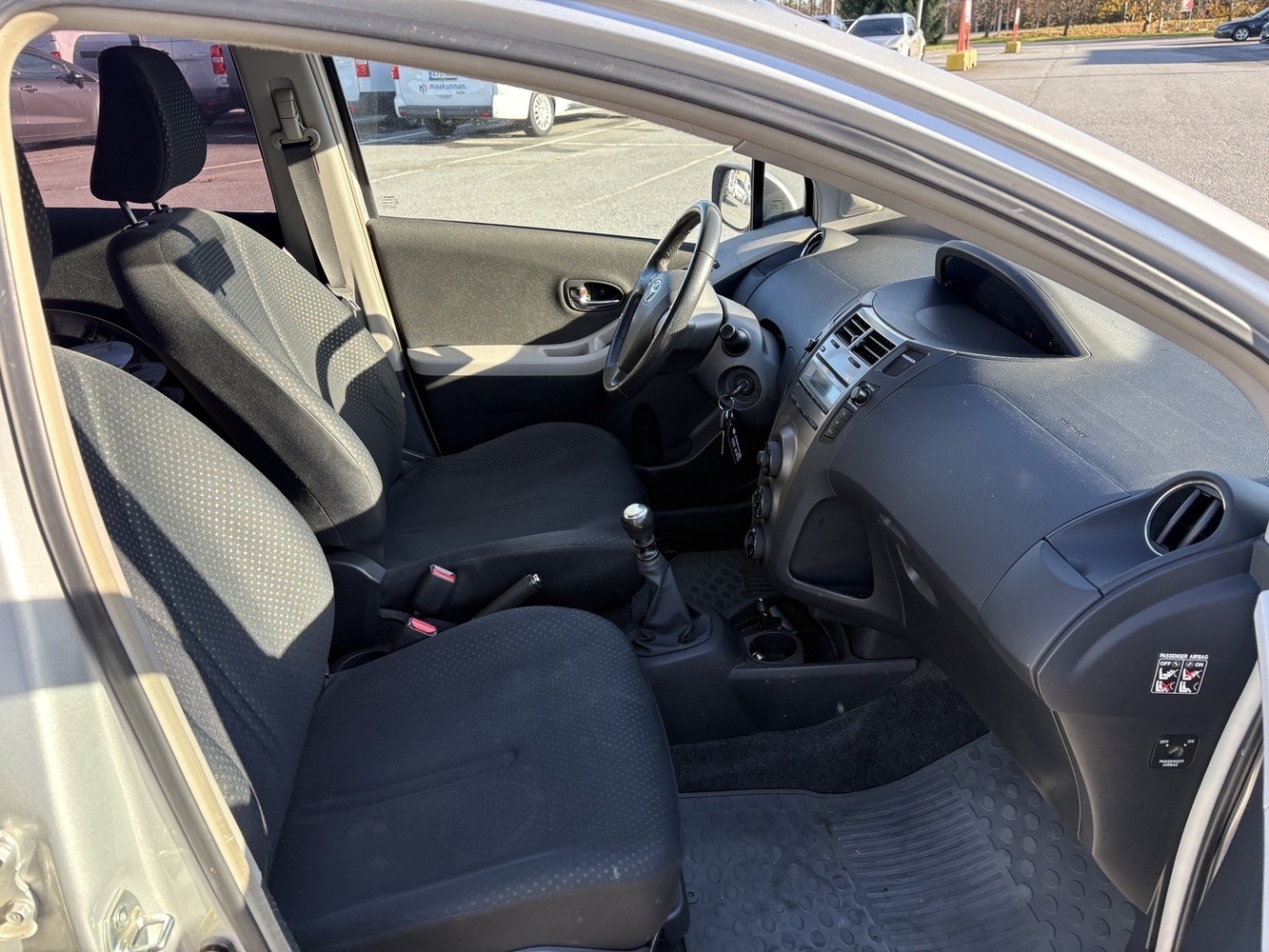 Toyota Yaris vaihtoauto