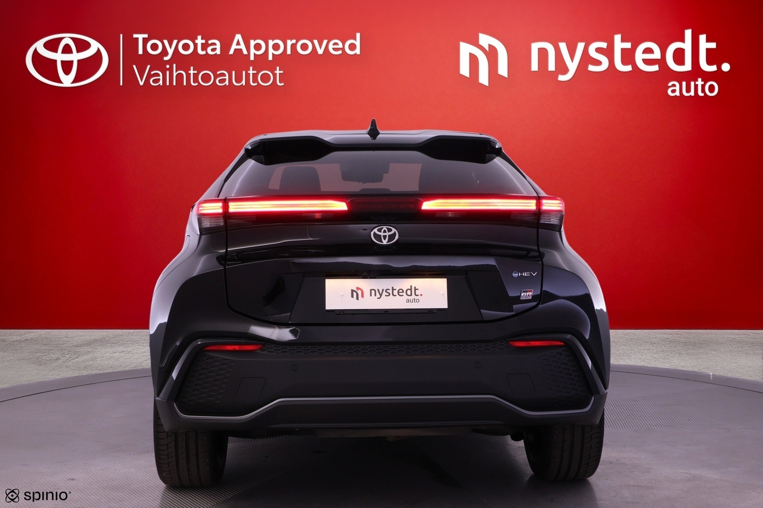 Toyota C-HR vaihtoauto