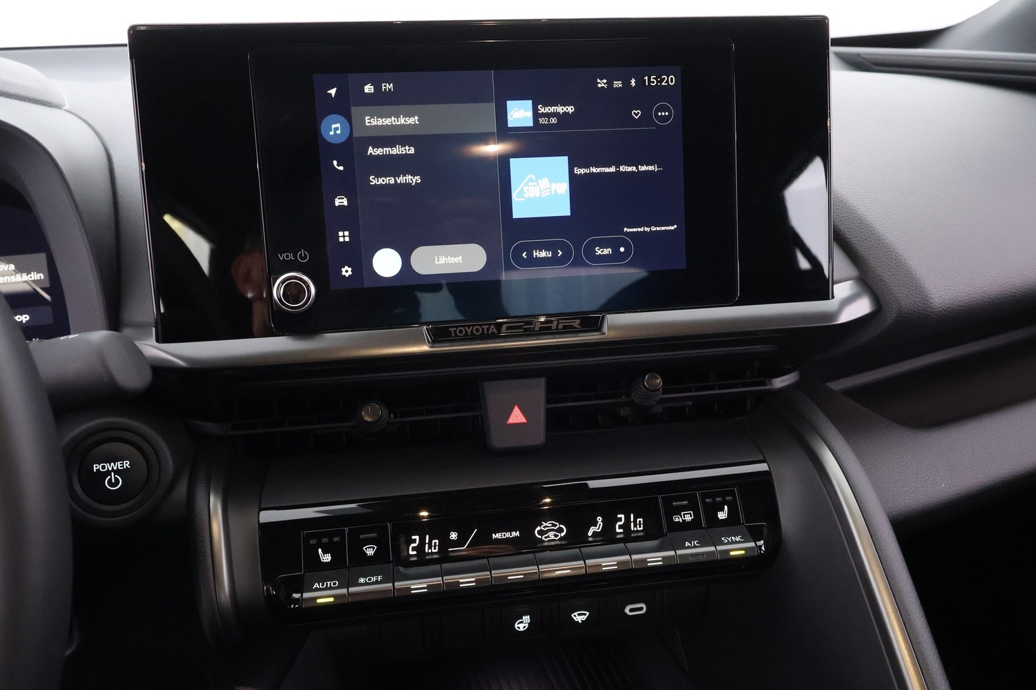 Toyota C-HR vaihtoauto