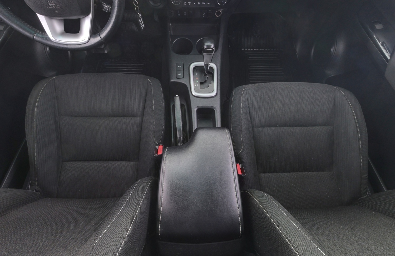 Toyota Hilux vaihtoauto
