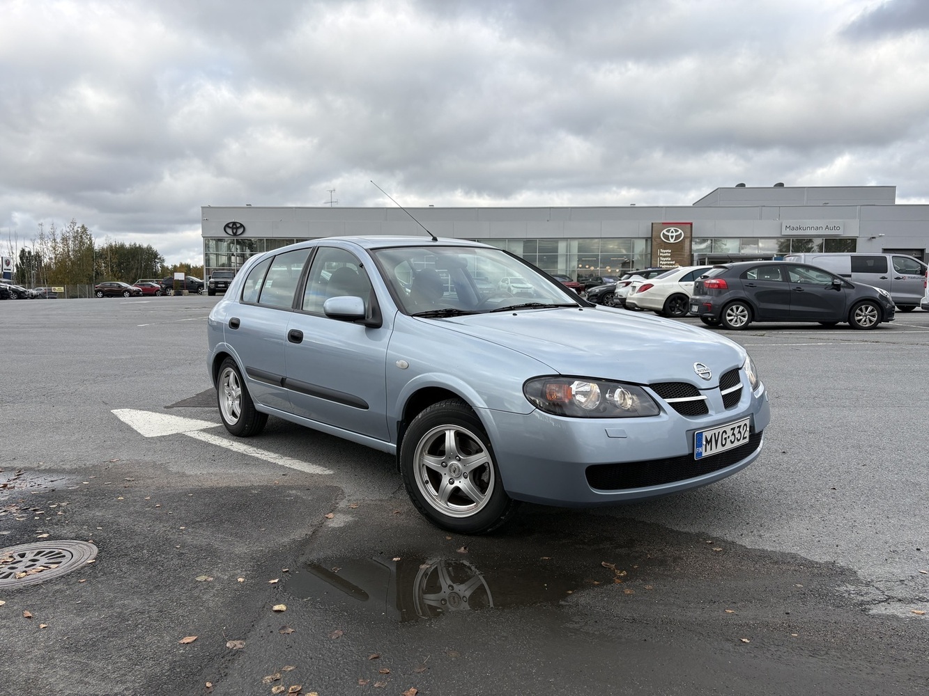 Nissan Almera vaihtoauto
