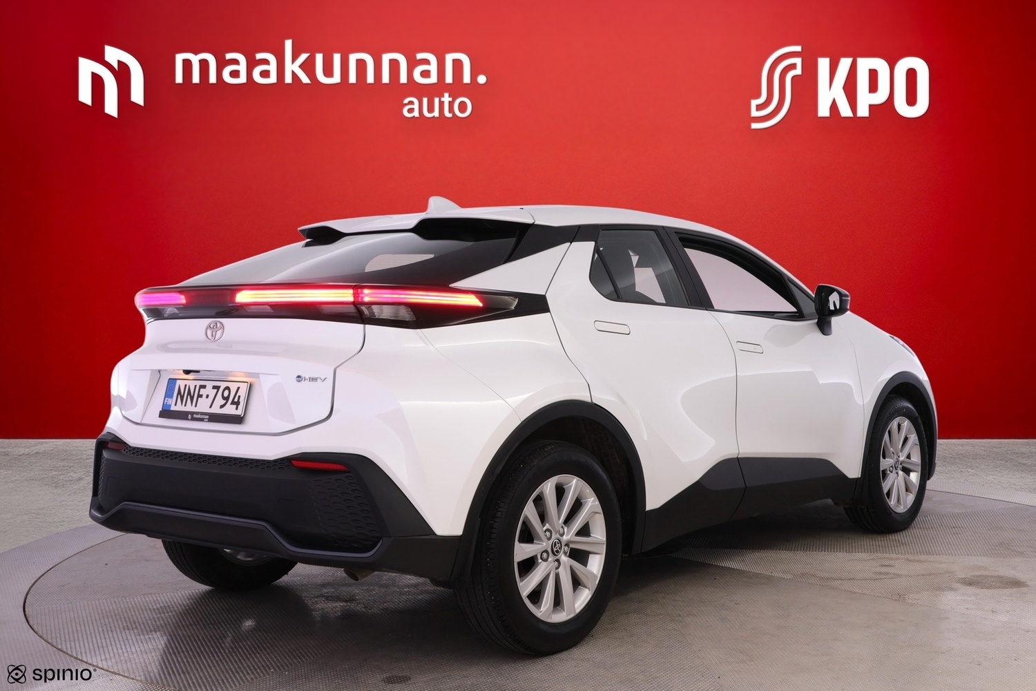 Toyota C-HR vaihtoauto