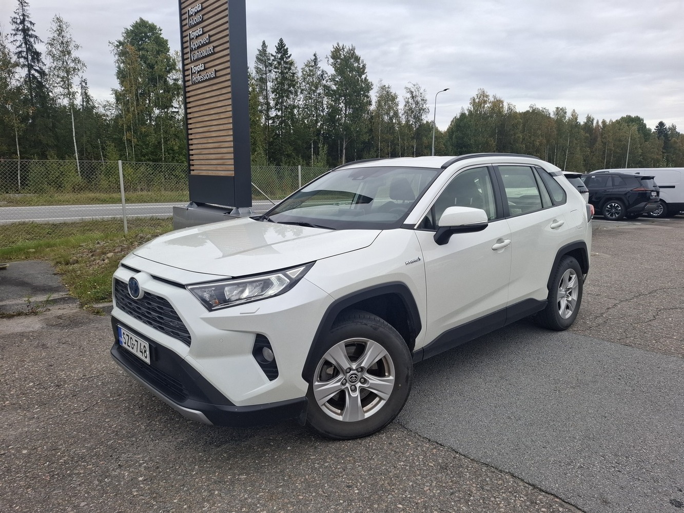 Toyota RAV4 vaihtoauto