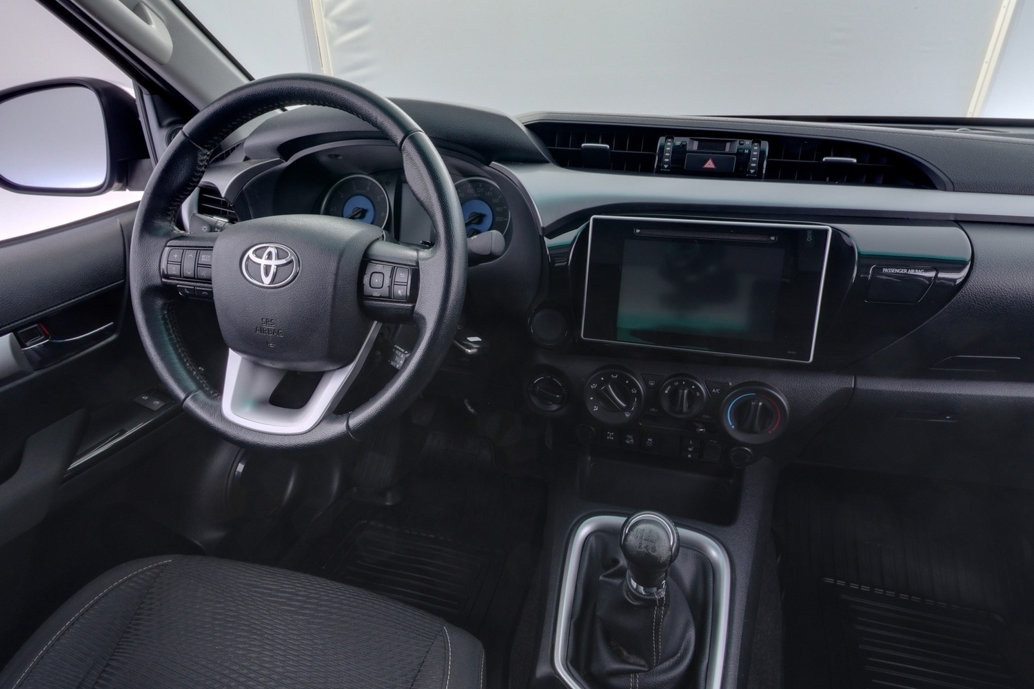 Toyota Hilux vaihtoauto