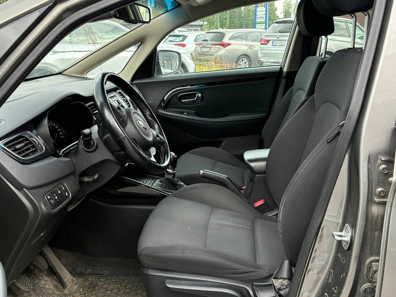 Kia Carens vaihtoauto