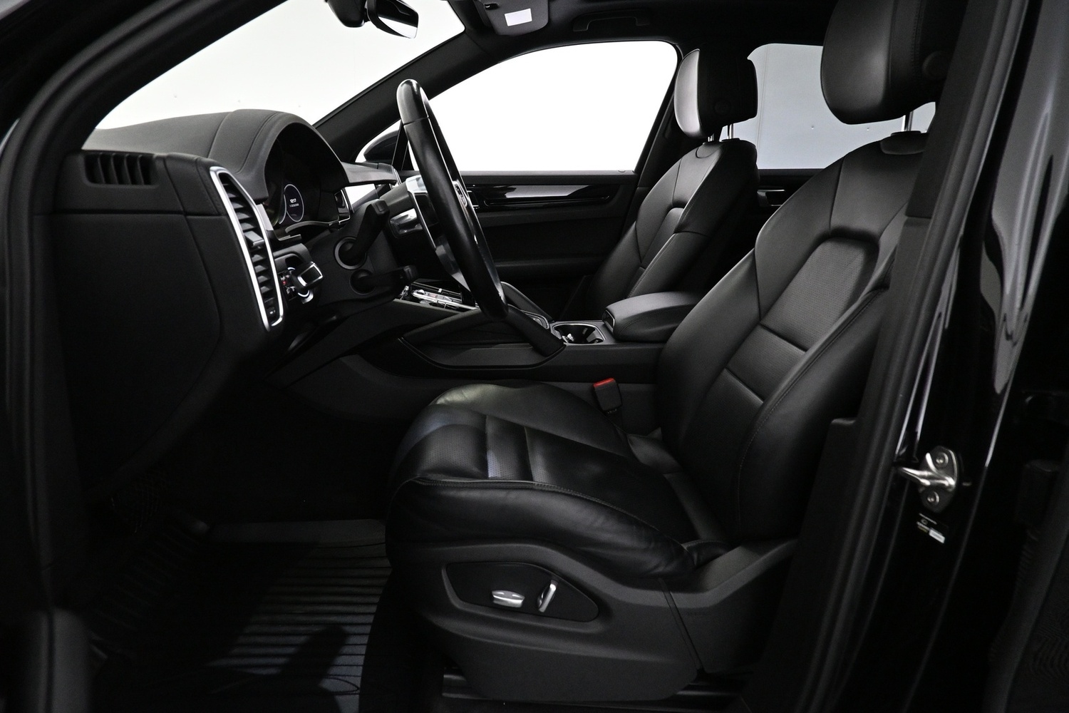 Porsche Cayenne vaihtoauto