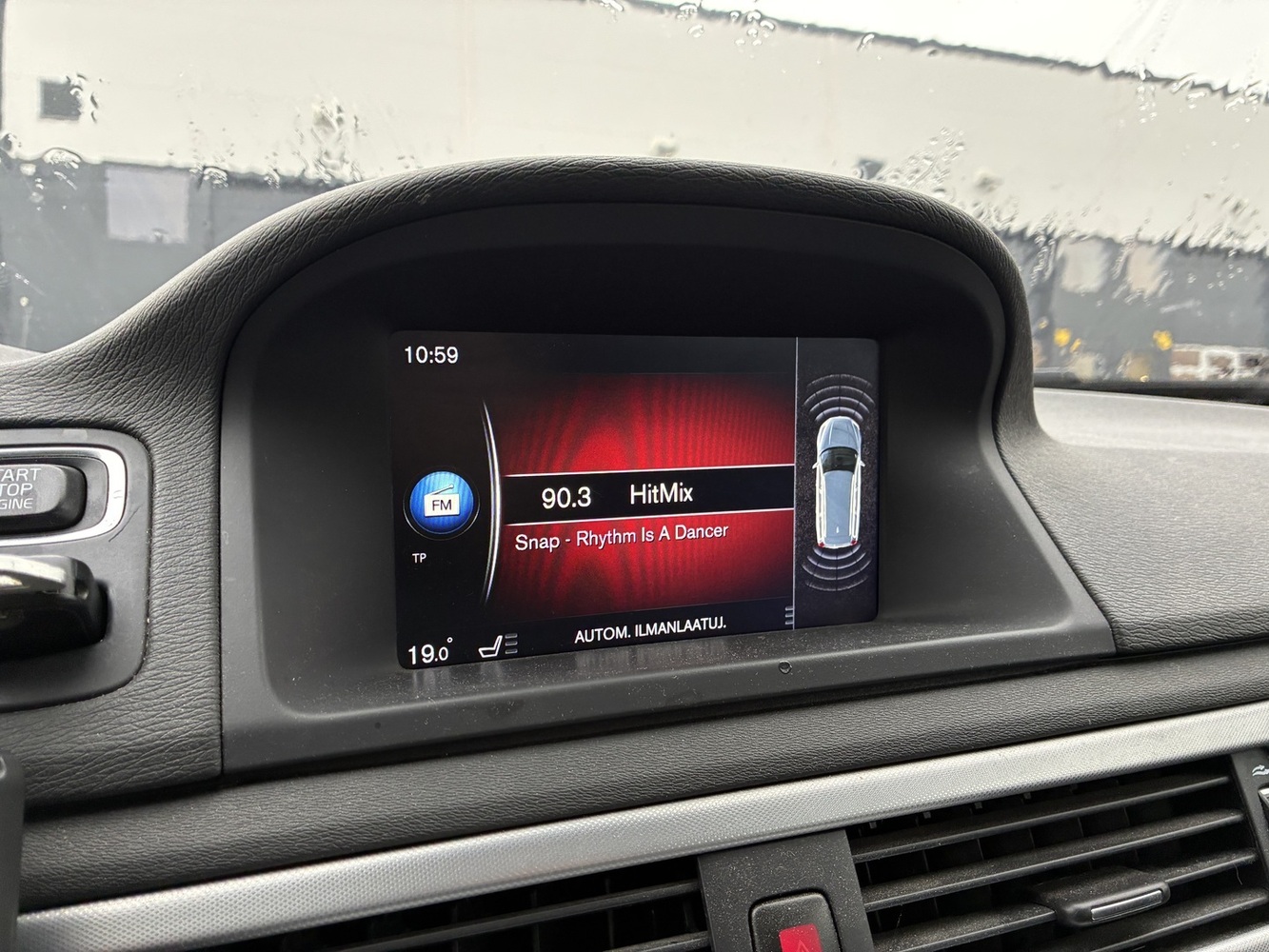 Volvo V70 vaihtoauto