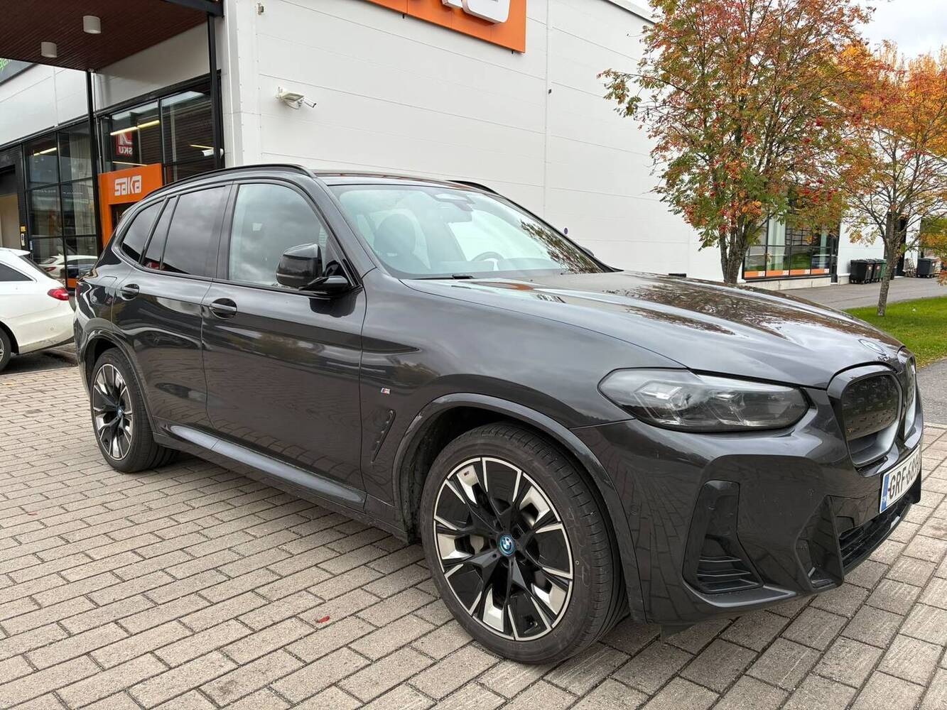 BMW iX3 vaihtoauto