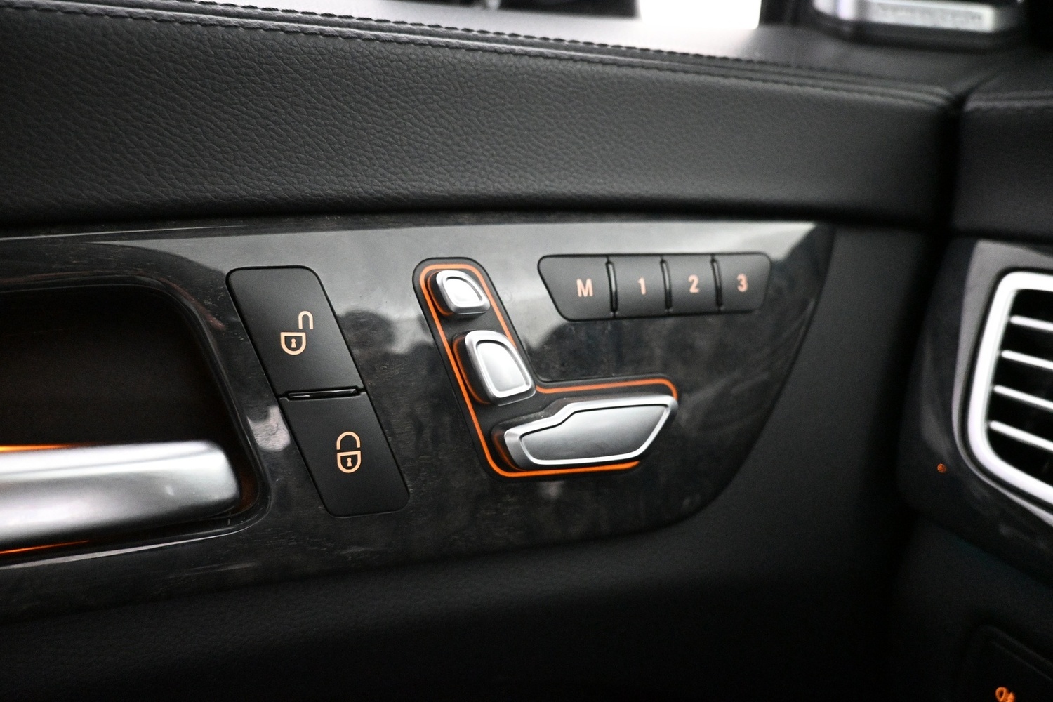 Mercedes-Benz CLS vaihtoauto