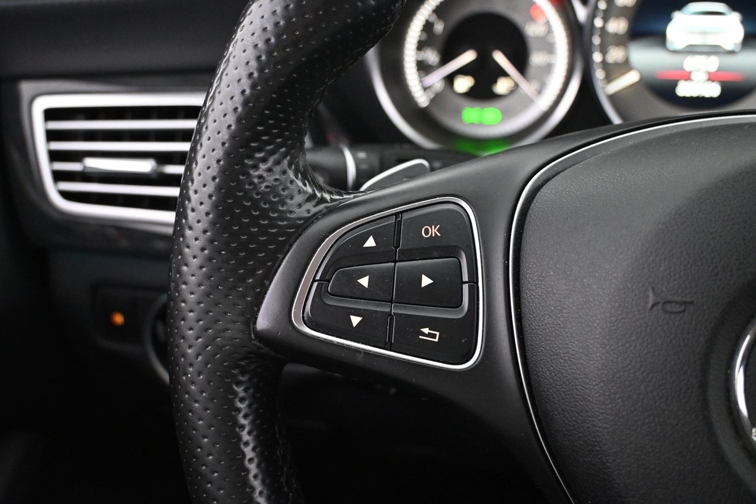 Mercedes-Benz CLS vaihtoauto