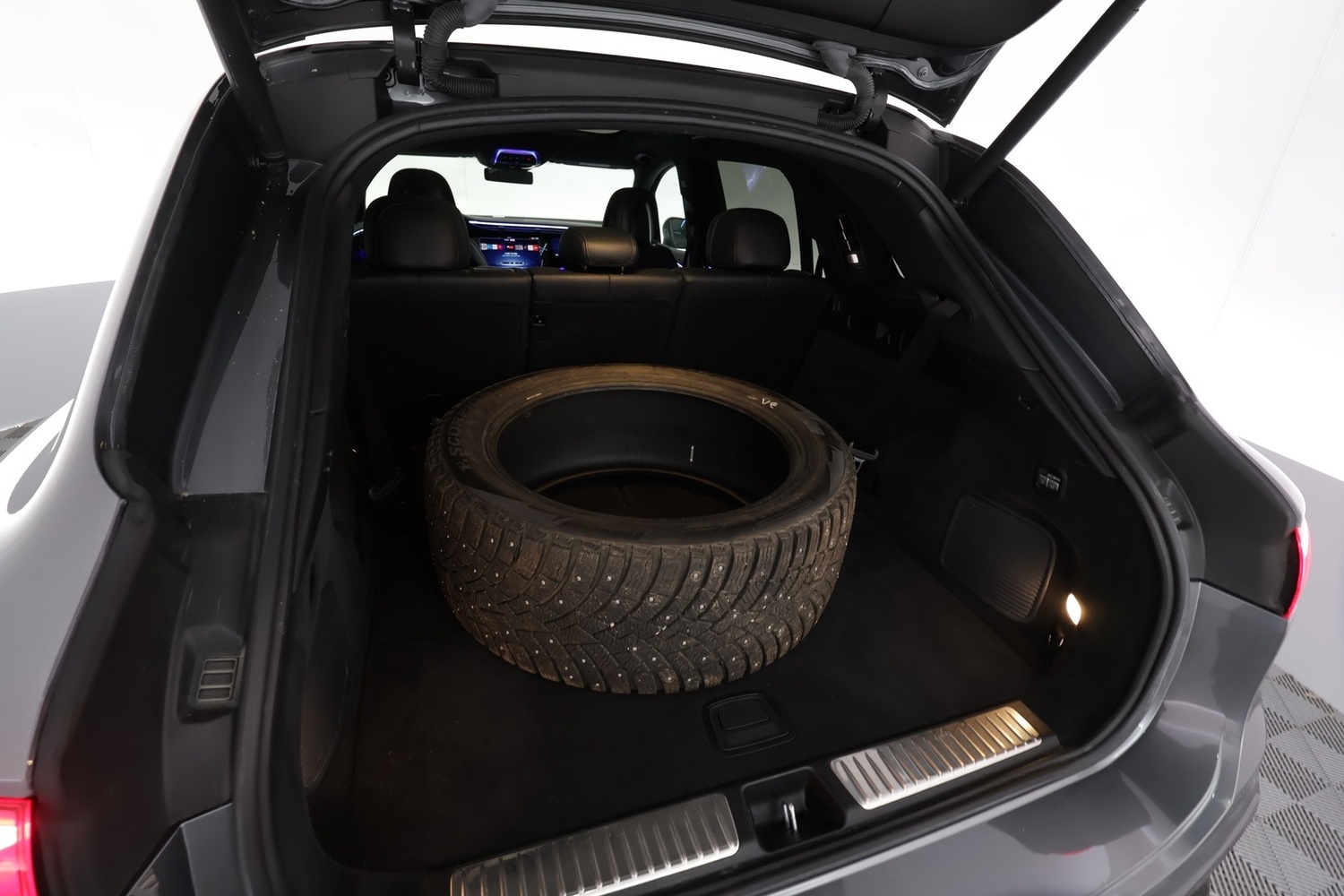 Mercedes-Benz EQS vaihtoauto