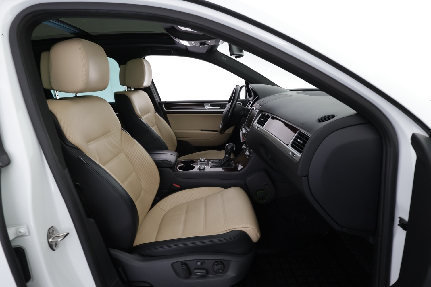 Volkswagen Touareg vaihtoauto