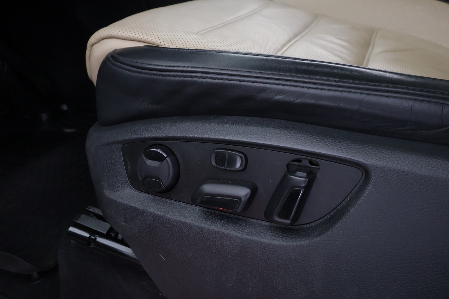 Volkswagen Touareg vaihtoauto