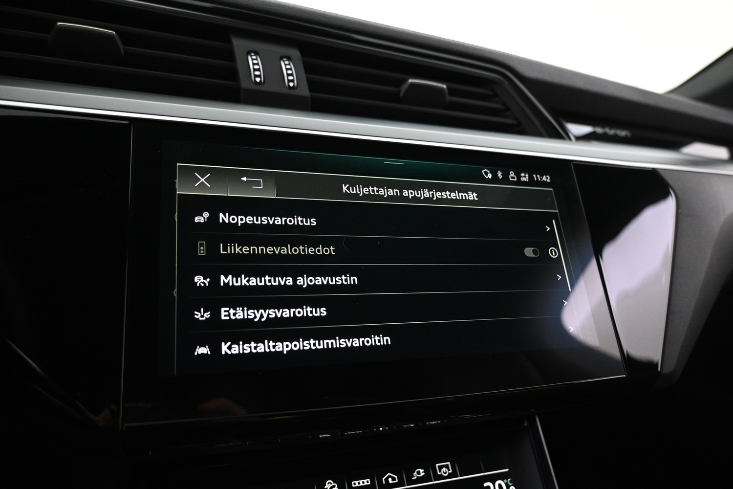 Audi e-tron vaihtoauto