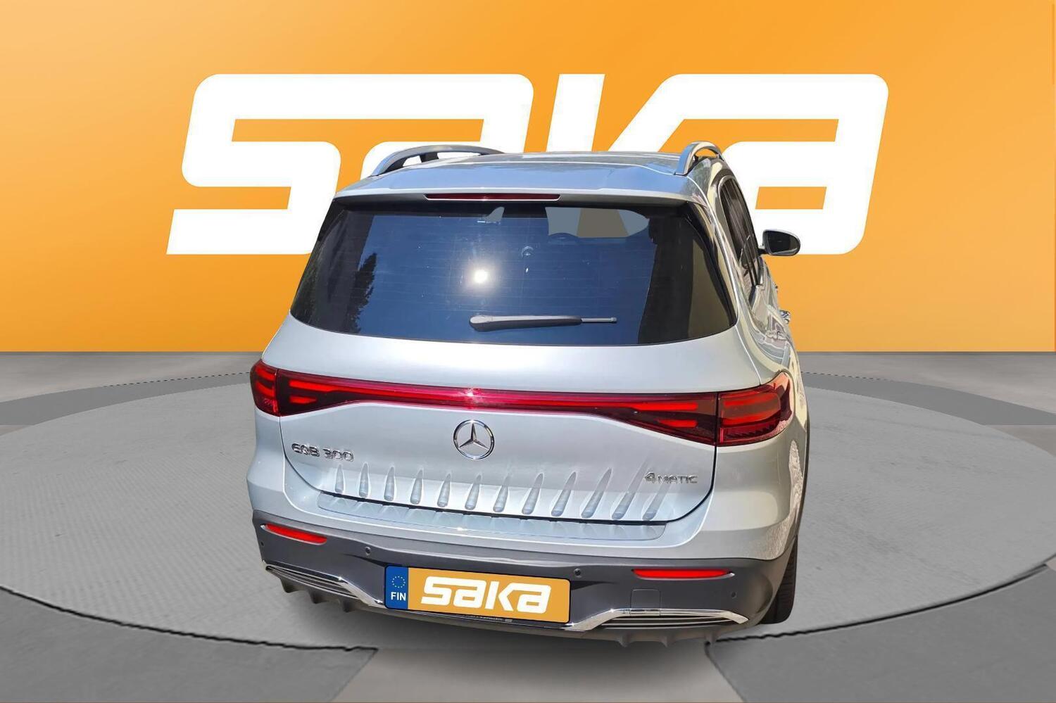 Mercedes-Benz EQB vaihtoauto
