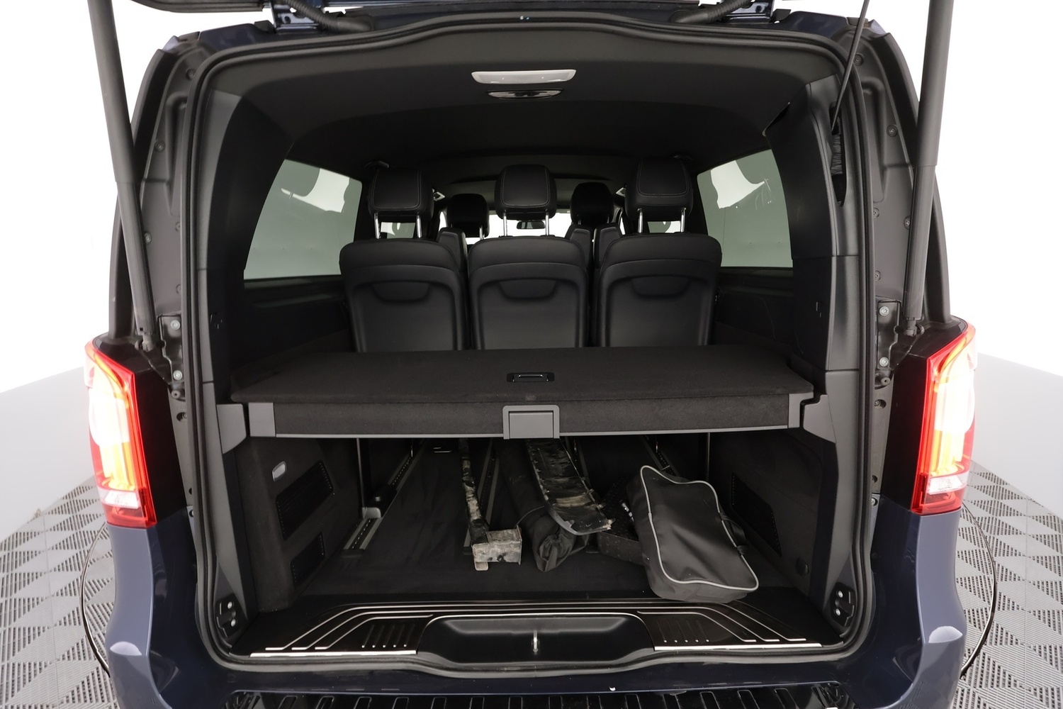 Mercedes-Benz EQV vaihtoauto