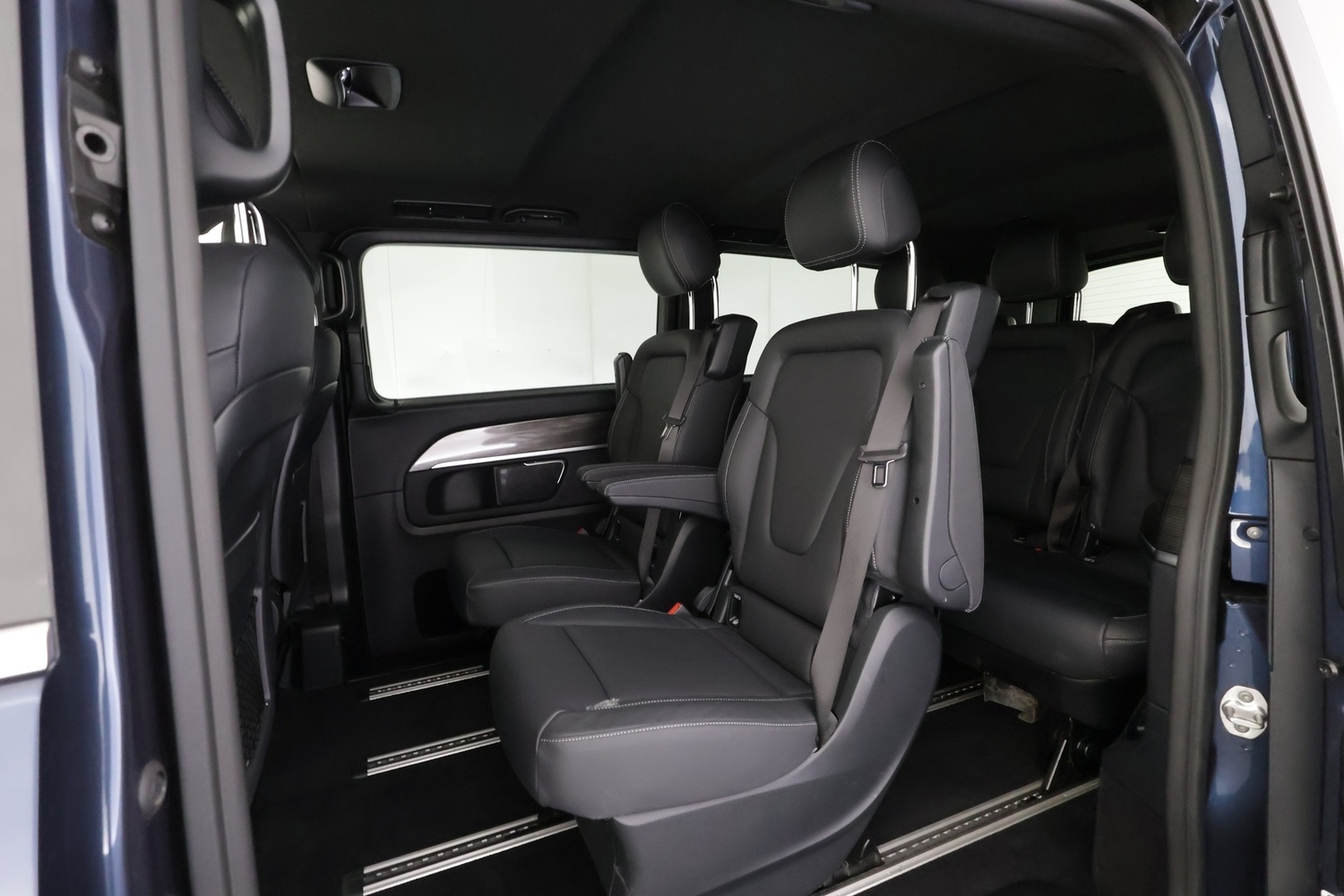 Mercedes-Benz EQV vaihtoauto
