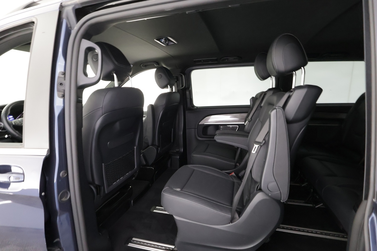 Mercedes-Benz EQV vaihtoauto