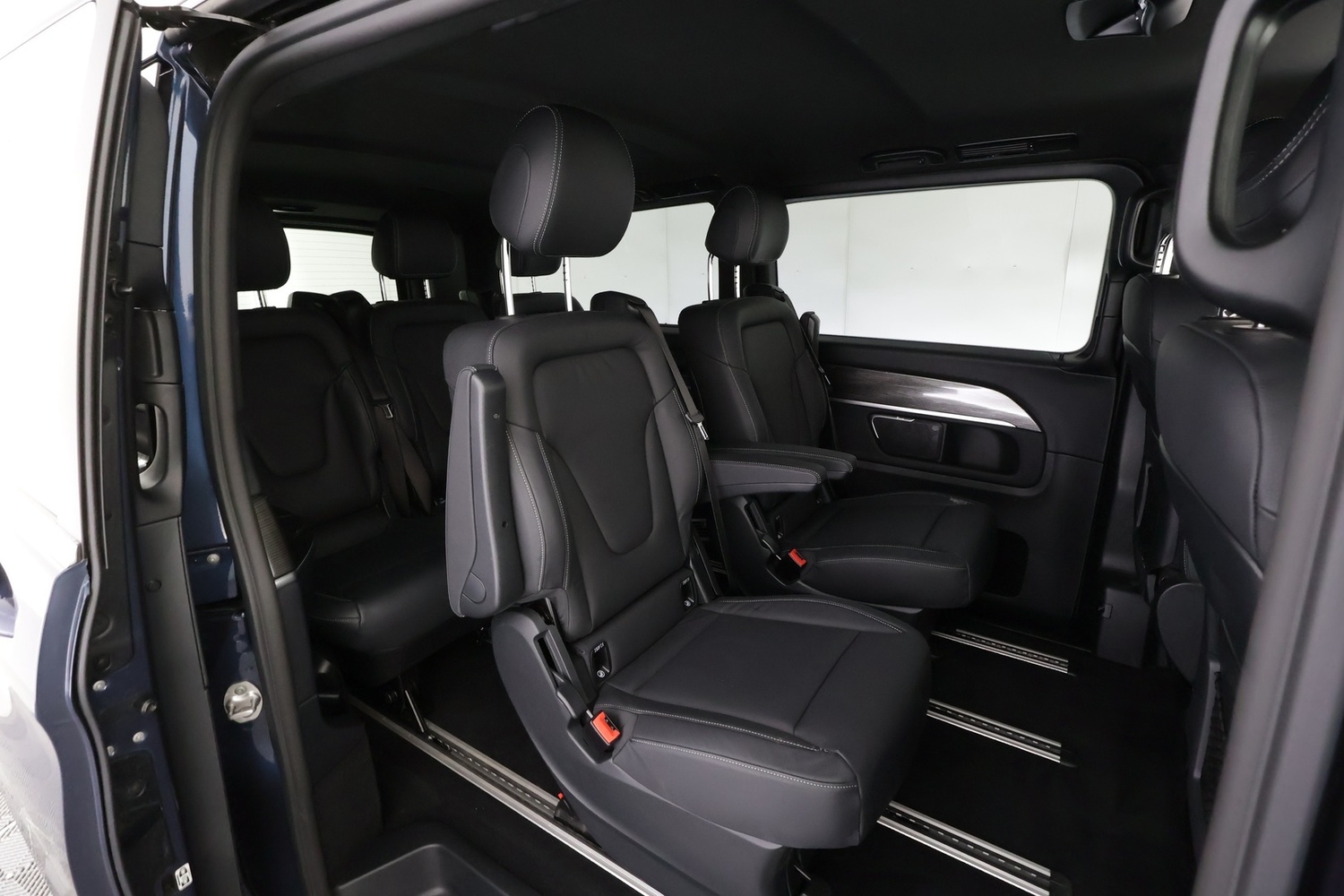 Mercedes-Benz EQV vaihtoauto