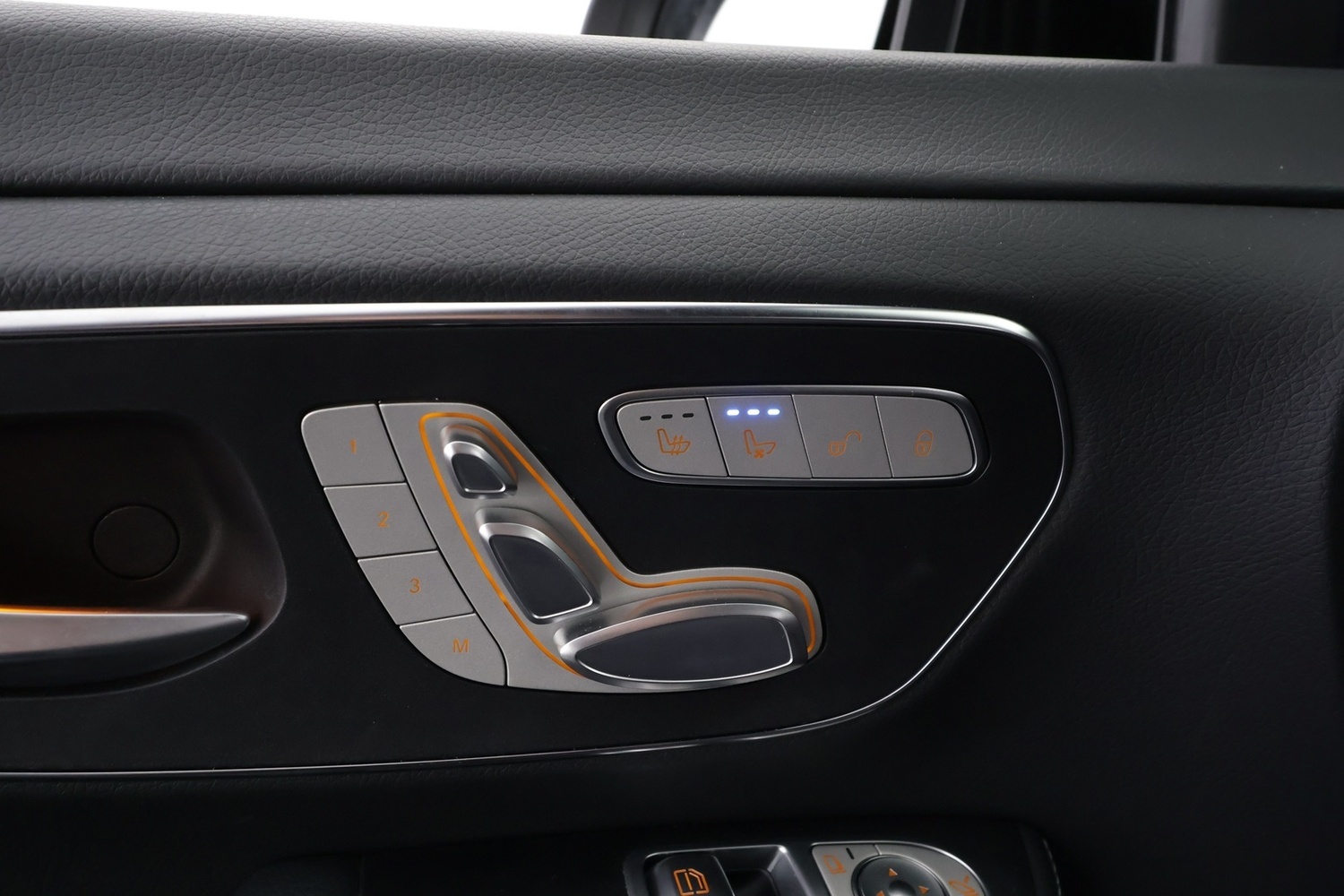 Mercedes-Benz EQV vaihtoauto