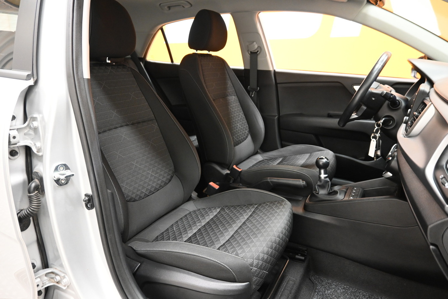 Kia Rio vaihtoauto