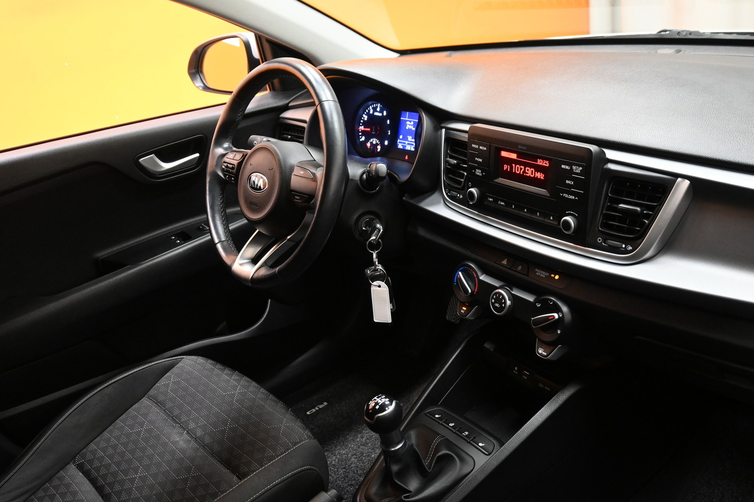 Kia Rio vaihtoauto