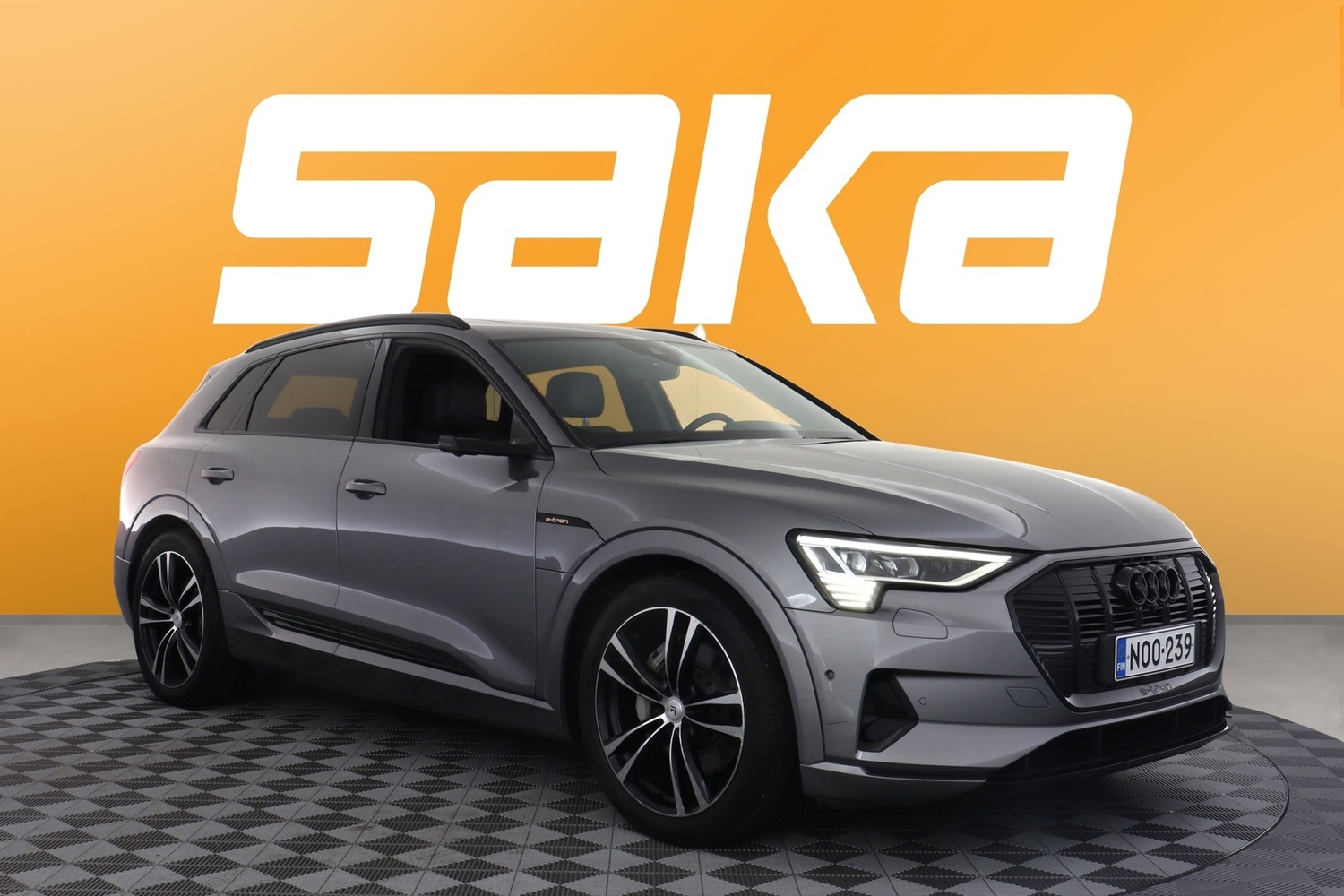 Audi e-tron vaihtoauto