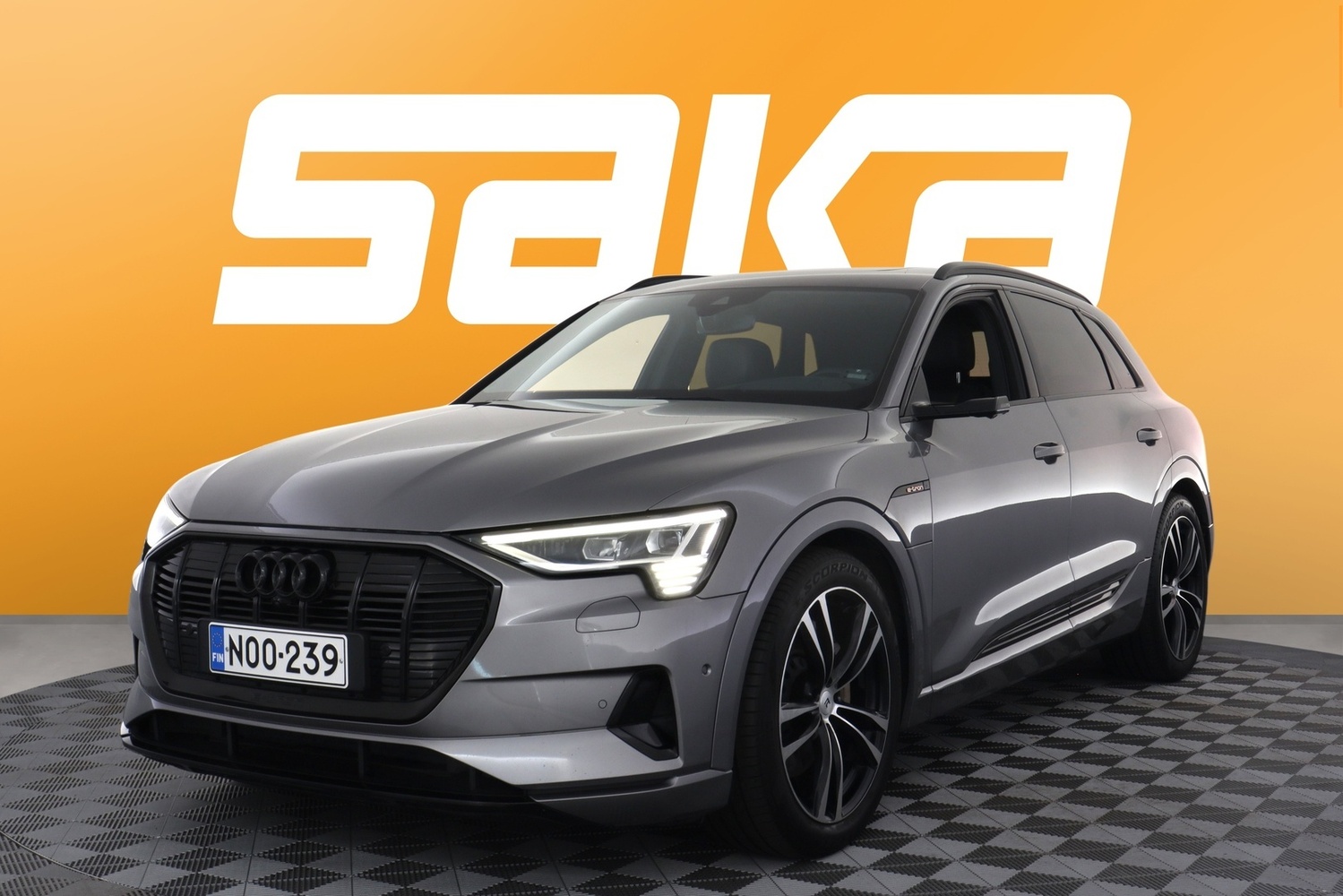 Audi e-tron vaihtoauto