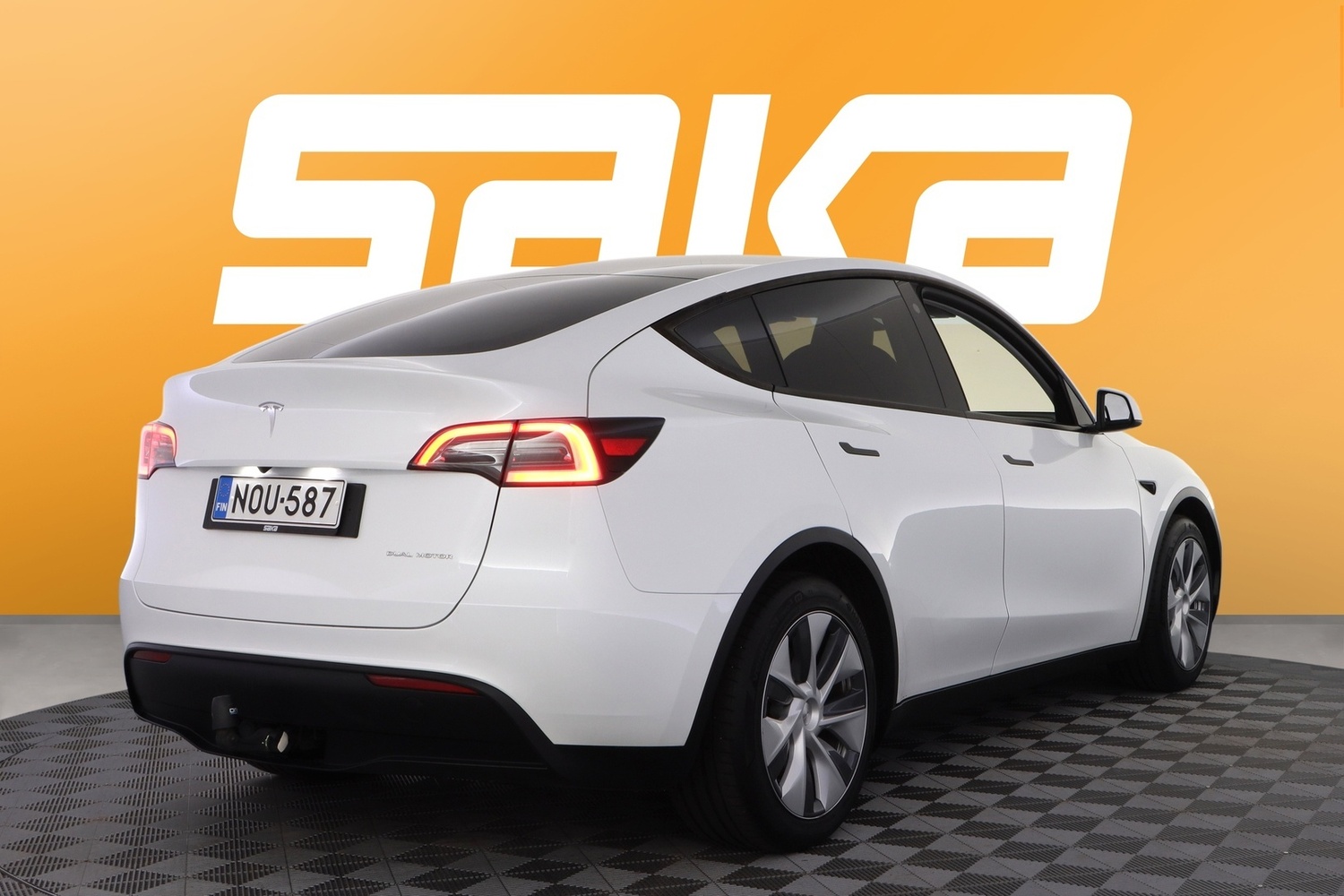 Tesla Model Y vaihtoauto