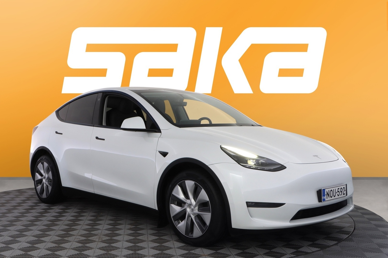 Tesla Model Y vaihtoauto