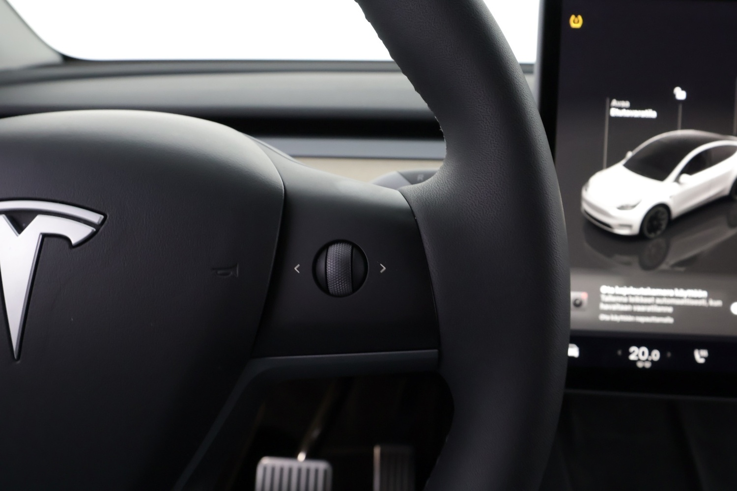 Tesla Model Y vaihtoauto