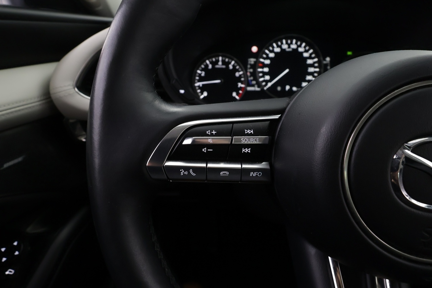 Mazda 3 vaihtoauto