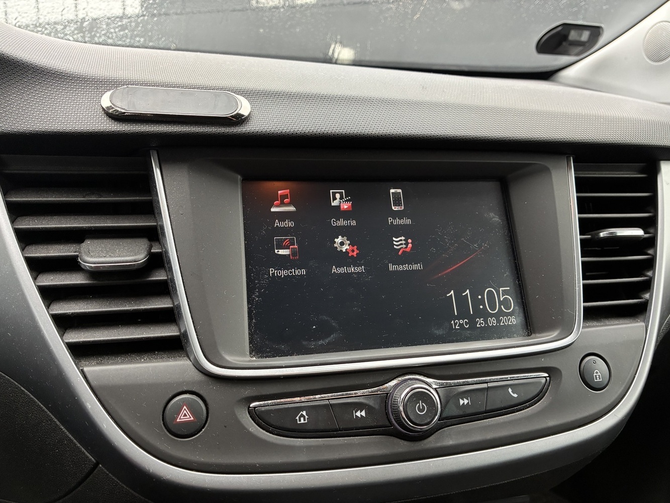 Opel Crossland X vaihtoauto