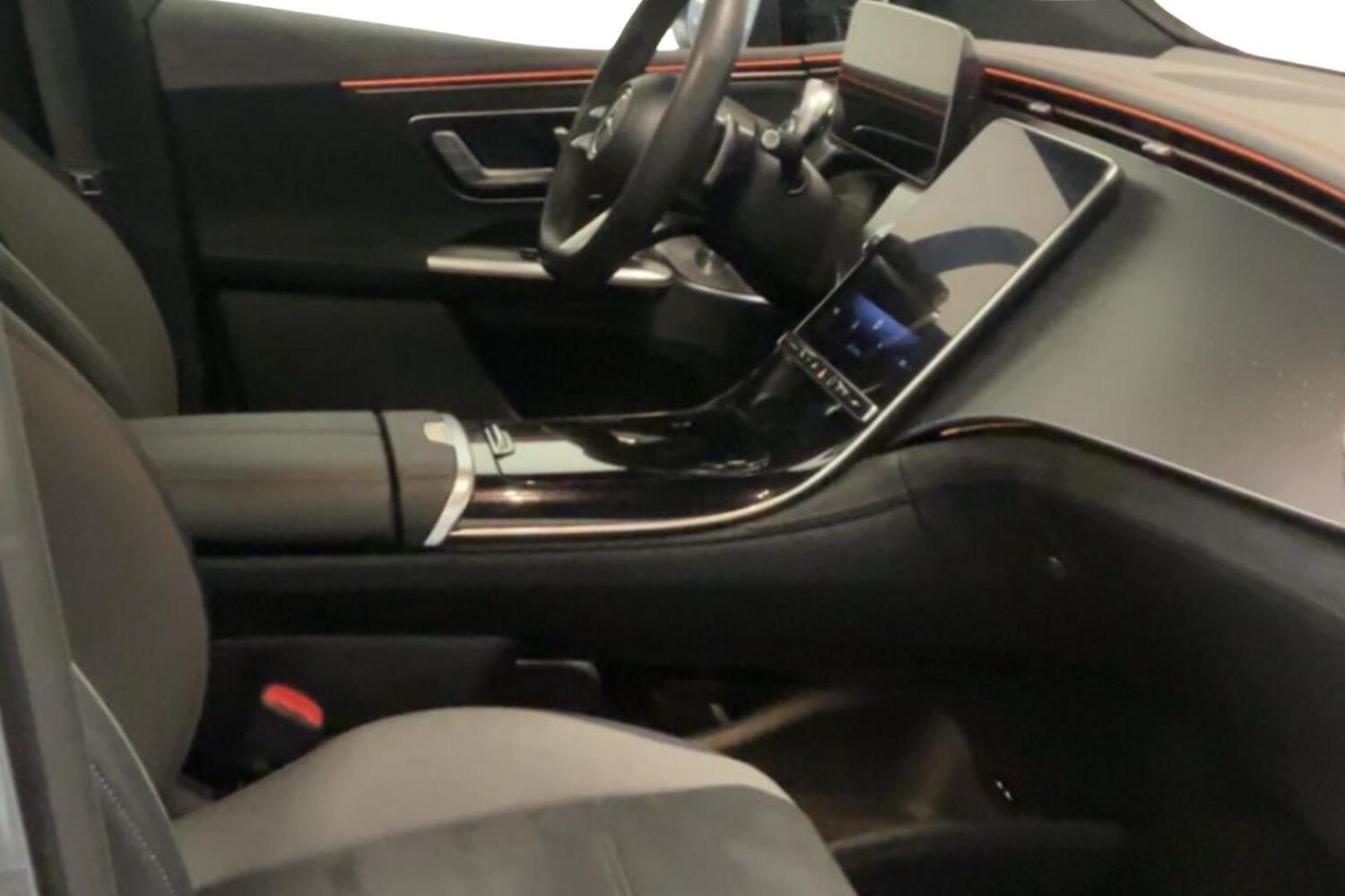 Mercedes-Benz EQE vaihtoauto