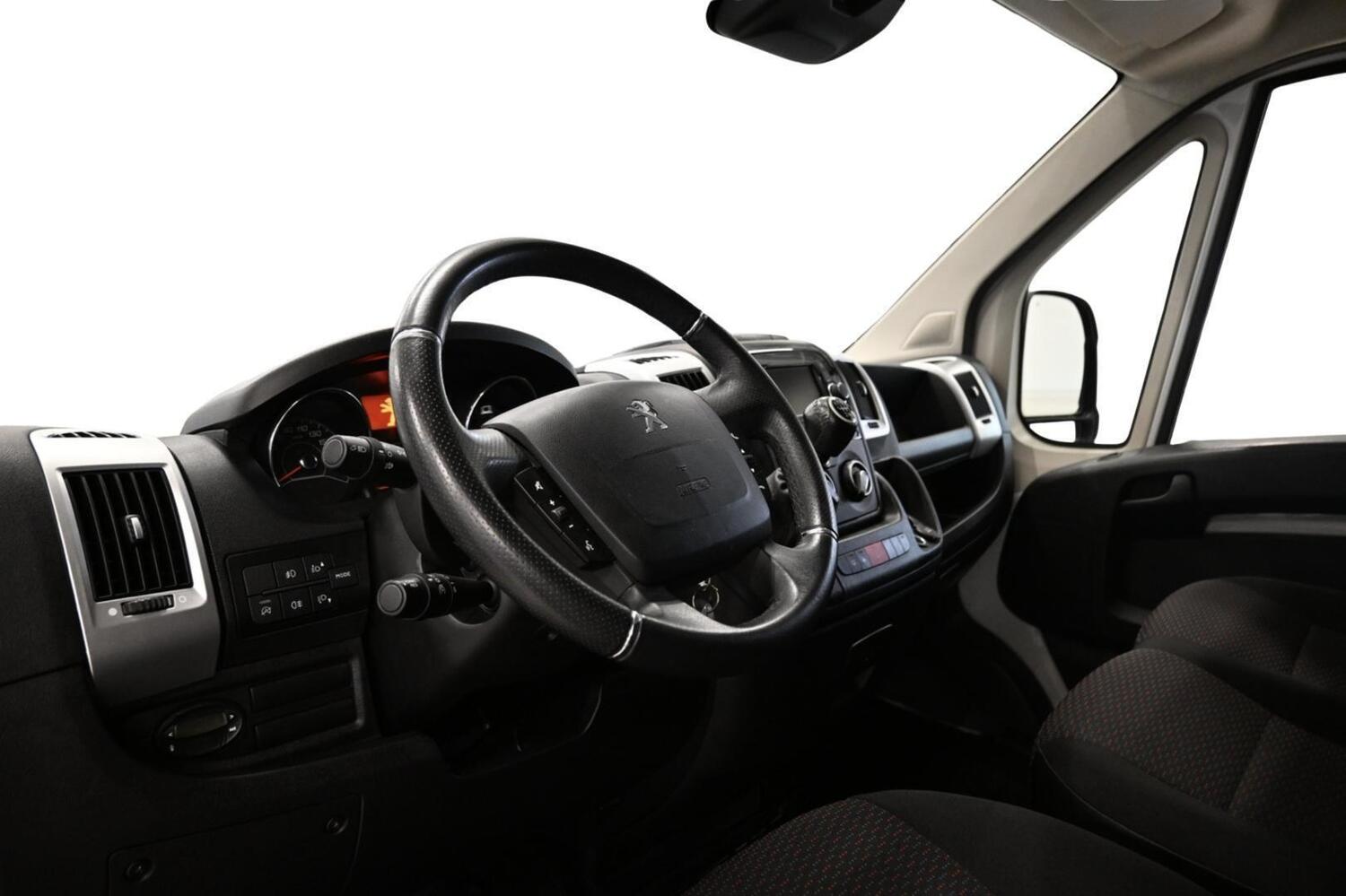 Peugeot Boxer vaihtoauto