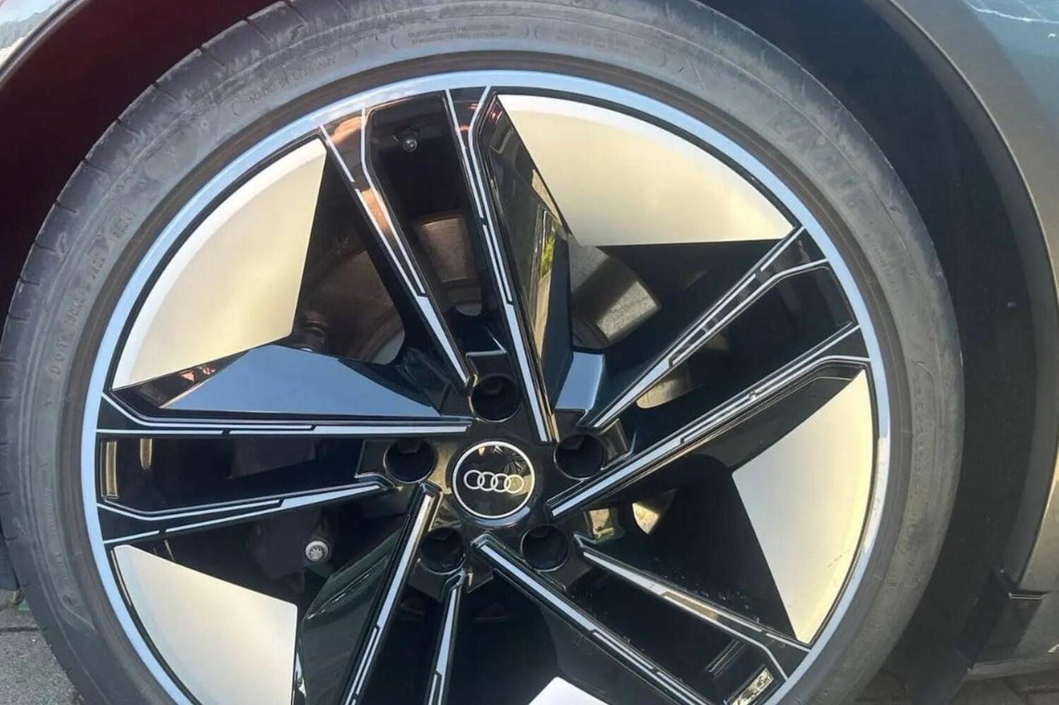 Audi e-tron GT vaihtoauto
