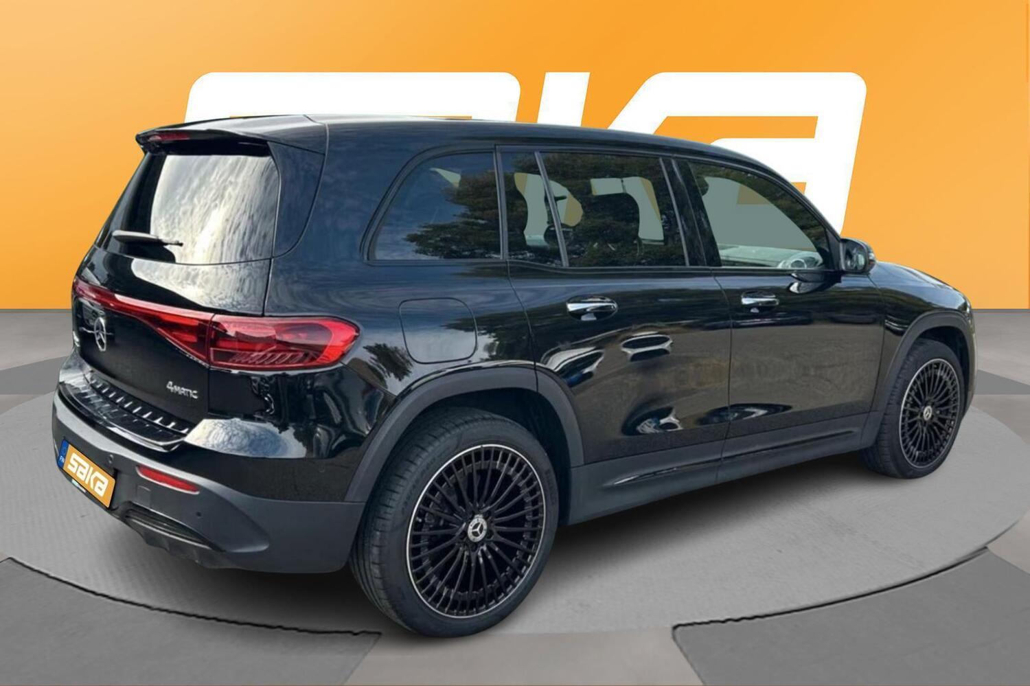 Mercedes-Benz EQB vaihtoauto