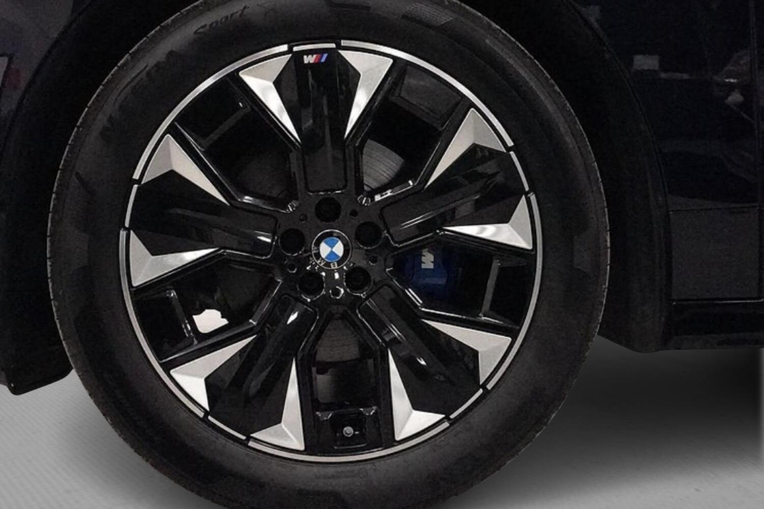 BMW iX vaihtoauto