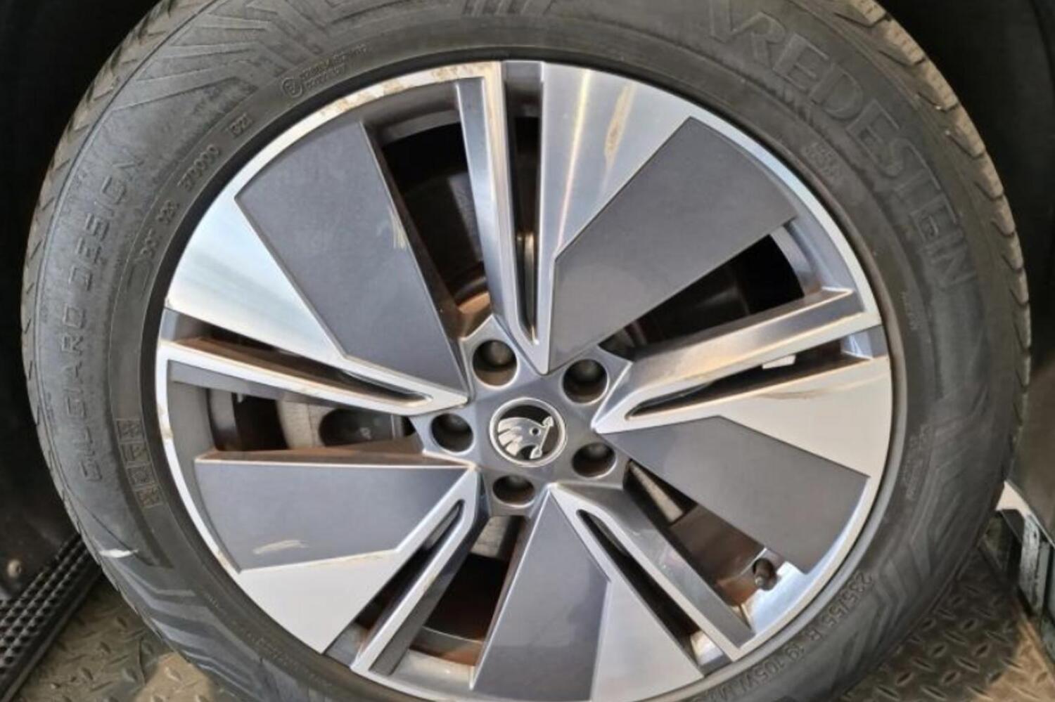 Skoda Enyaq vaihtoauto
