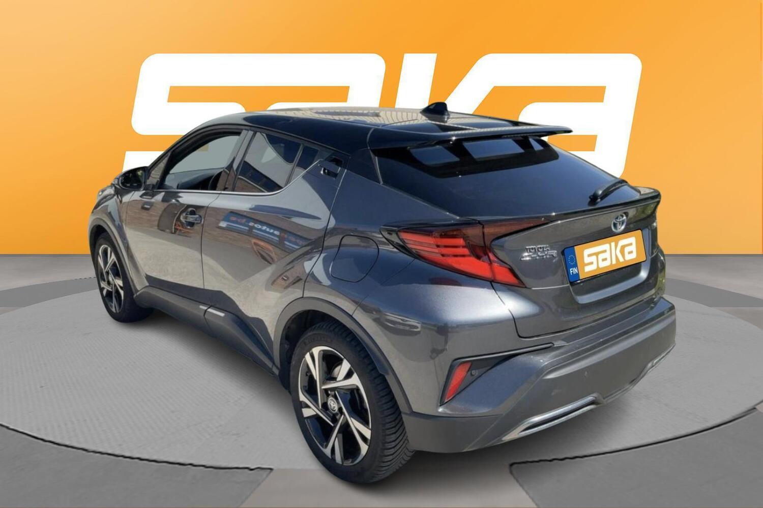 Toyota C-HR vaihtoauto